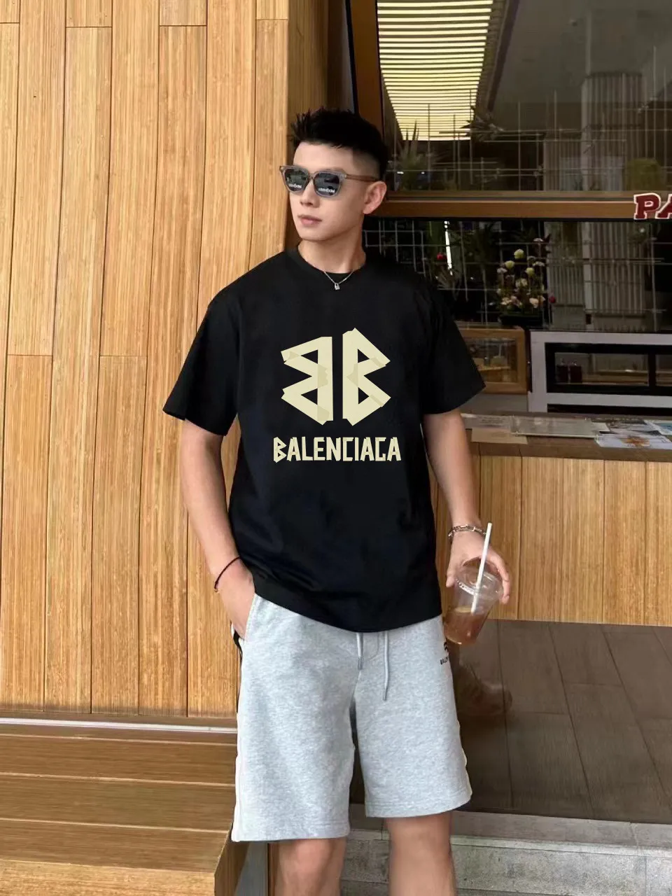 P80✨🔥 BALENCIAGA Paris lettering printed short-sleeved T-shirt, custom-woven and dyed 280g combed cotton heavyweight fabric, zero color difference in thread, perfect details, different from the current version on the market, welcome to compare, Same Style for men and women, must-sell in the picture above Color: White Black Size: 1 2 3 4